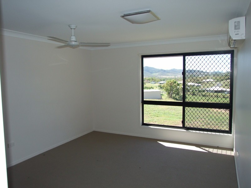 8 Benrhys Court, Rockyview QLD 4701