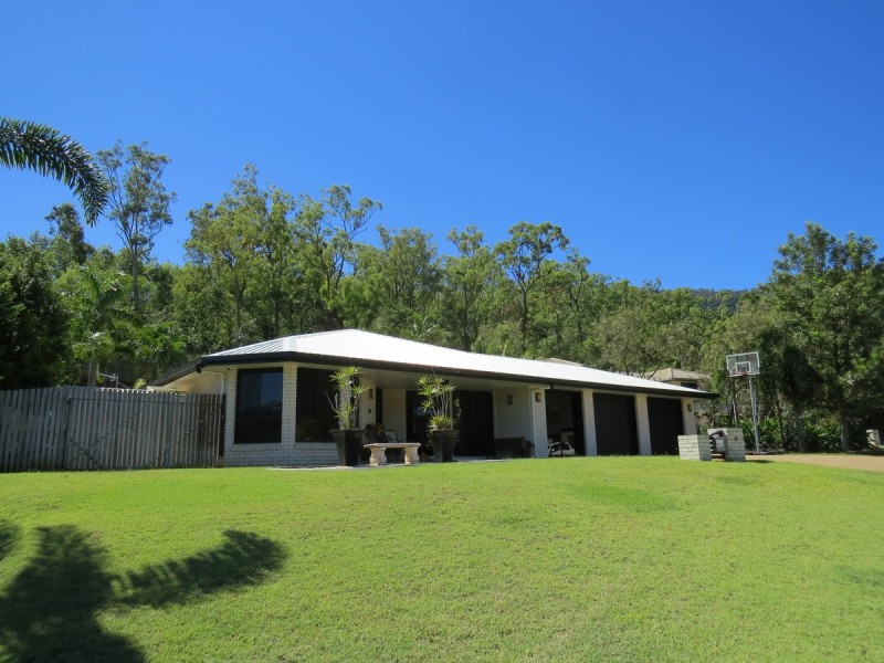 18 Constantia Crescent, Frenchville QLD 4701