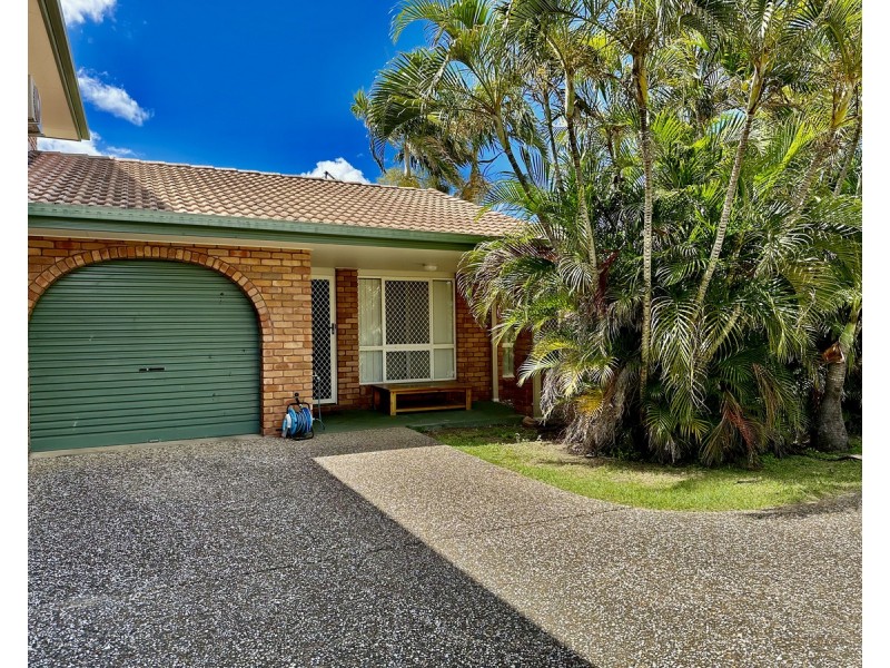 2/9 Kawana Close, Kawana QLD 4701