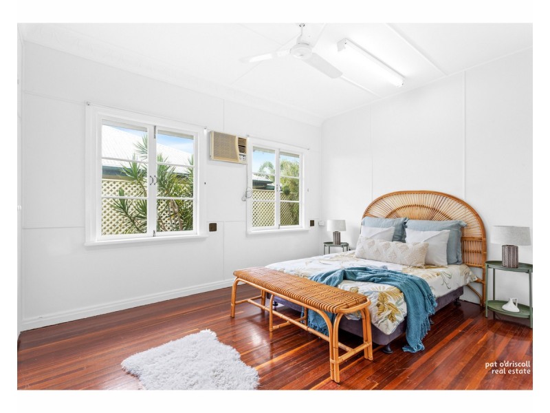 38 Cousins Street, The Range QLD 4700