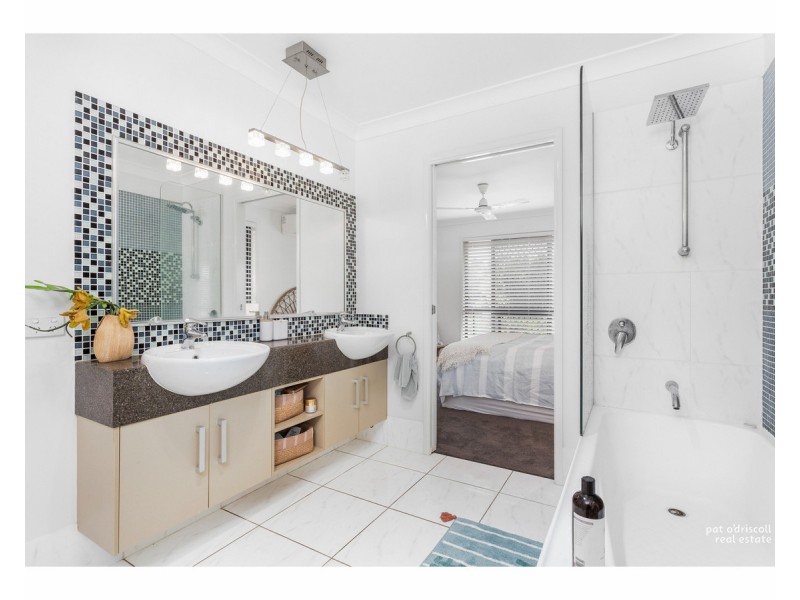 1-5 Goldfinch Drive, Parkhurst QLD 4702