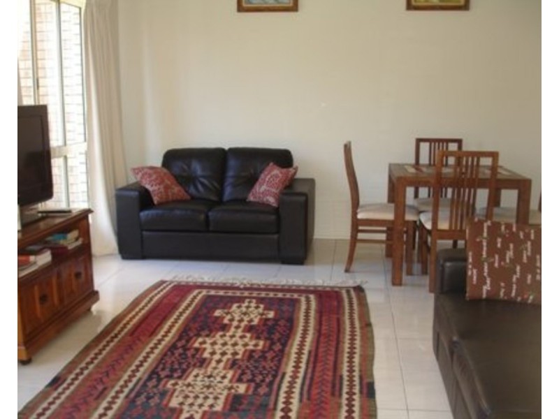 2/194 North Street, West Rockhampton QLD 4700