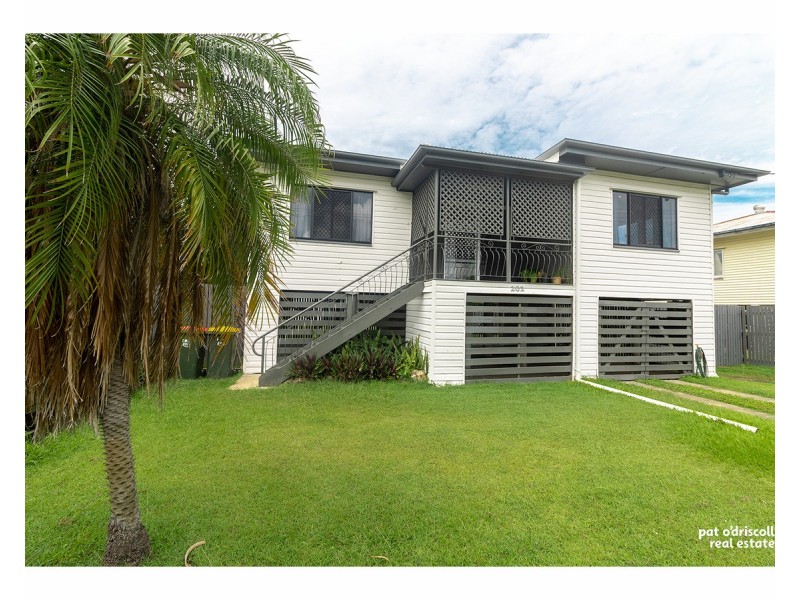 202 High Street, Berserker QLD 4701