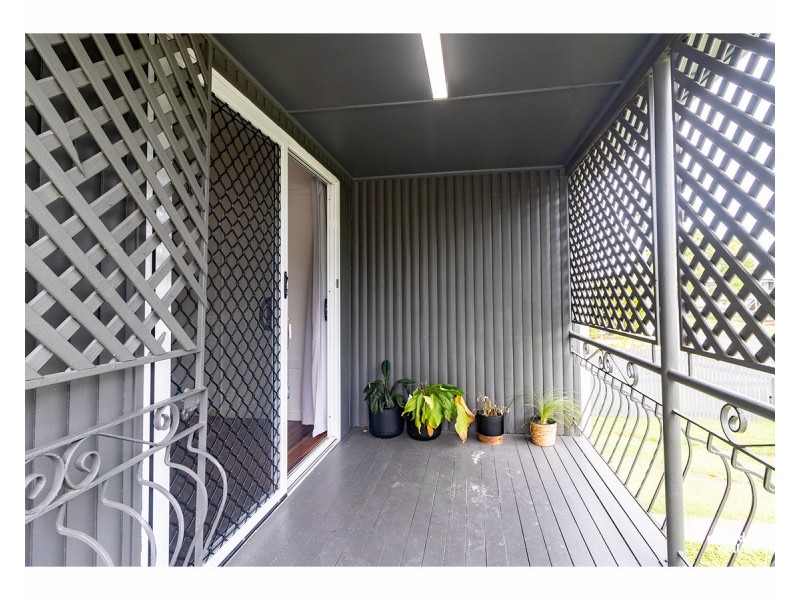 202 High Street, Berserker QLD 4701