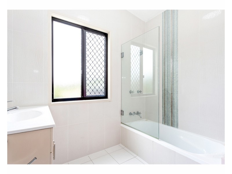324 Greenlake Road, Rockyview QLD 4701