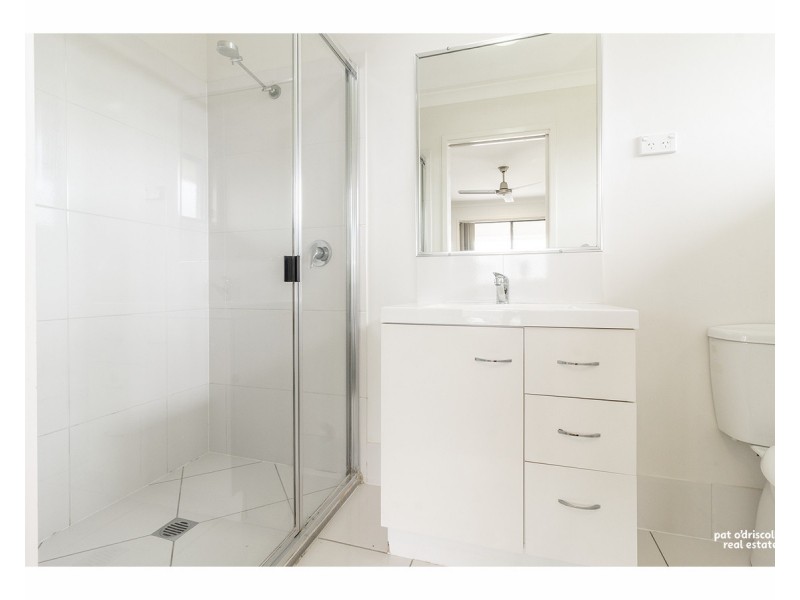 27 Benjamin Drive, Gracemere QLD 4702