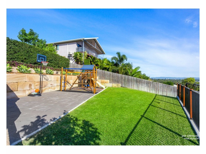 7 Foale Court, Kawana QLD 4701