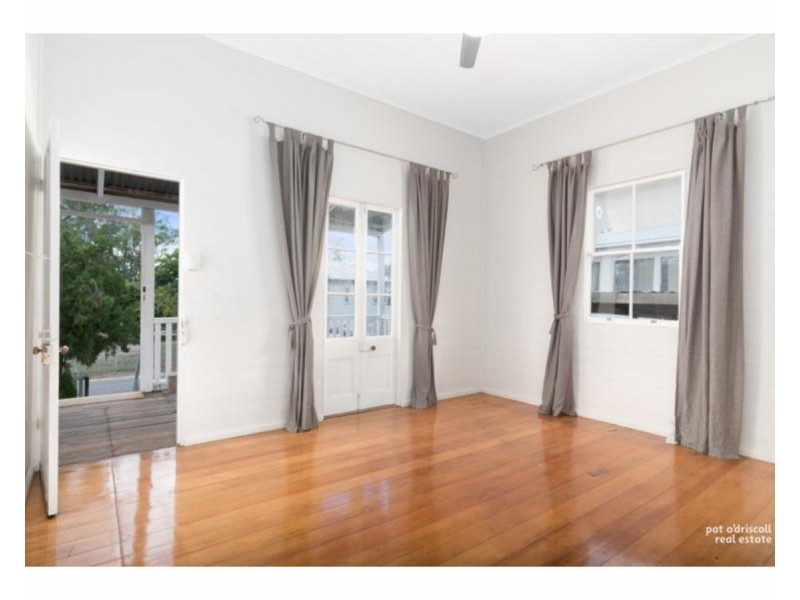 13 Edward Street, Berserker QLD 4701