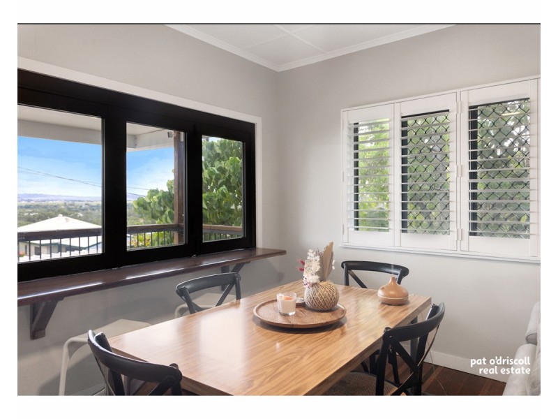 10 Bowen Terrace, The Range QLD 4700