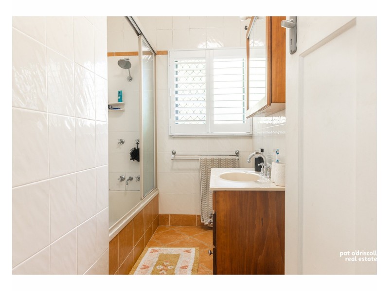 10 Bowen Terrace, The Range QLD 4700