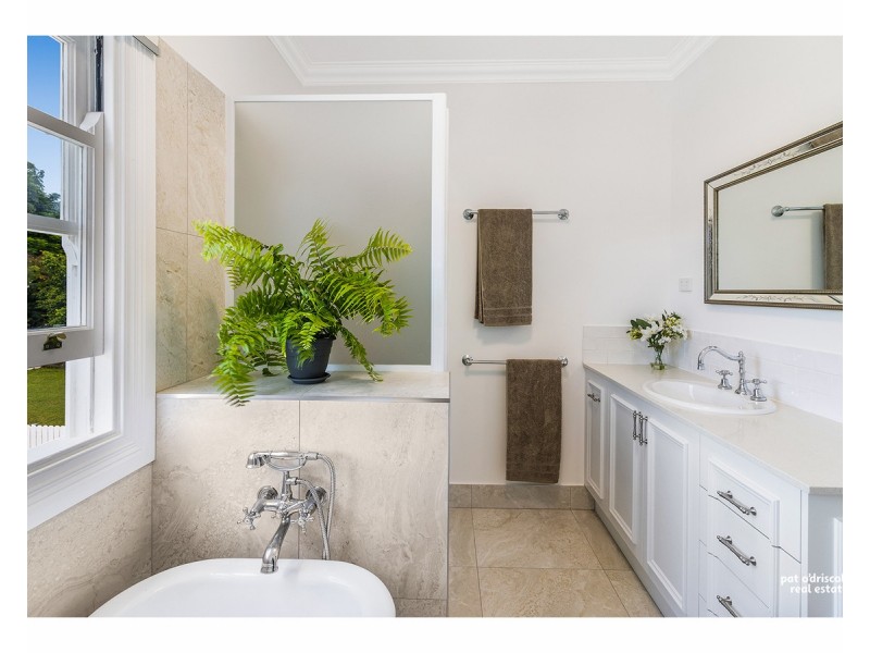 4 Birdwood Street, Wandal QLD 4700