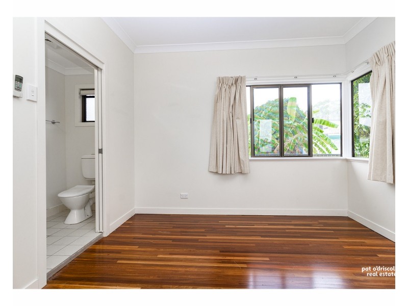 5 Dobbs Street, The Range QLD 4700