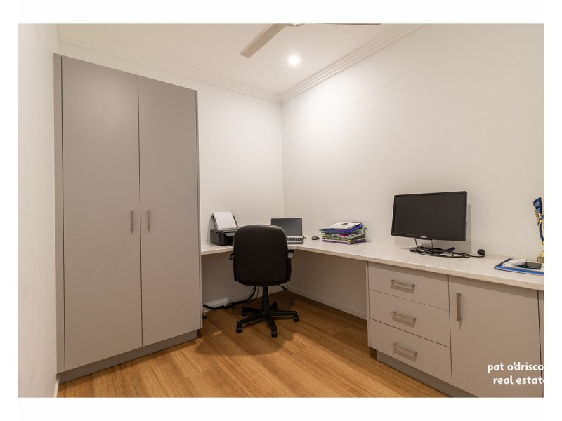 15 Riverside Drive, Parkhurst QLD 4702