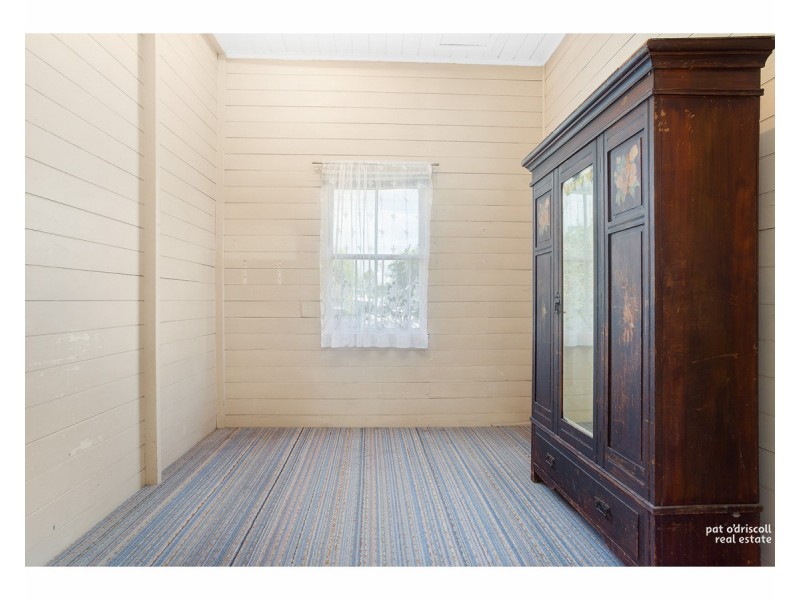 32 Denning Street, Park Avenue QLD 4701