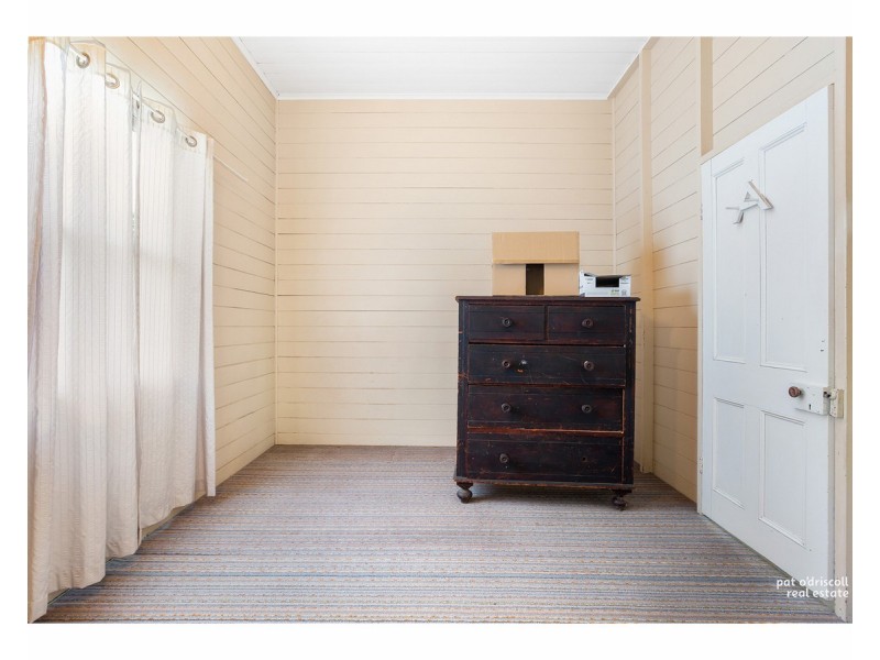 32 Denning Street, Park Avenue QLD 4701