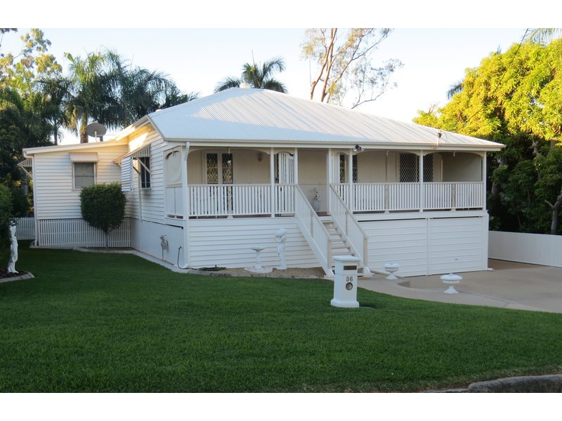 36 Brecknell Street, The Range QLD 4700