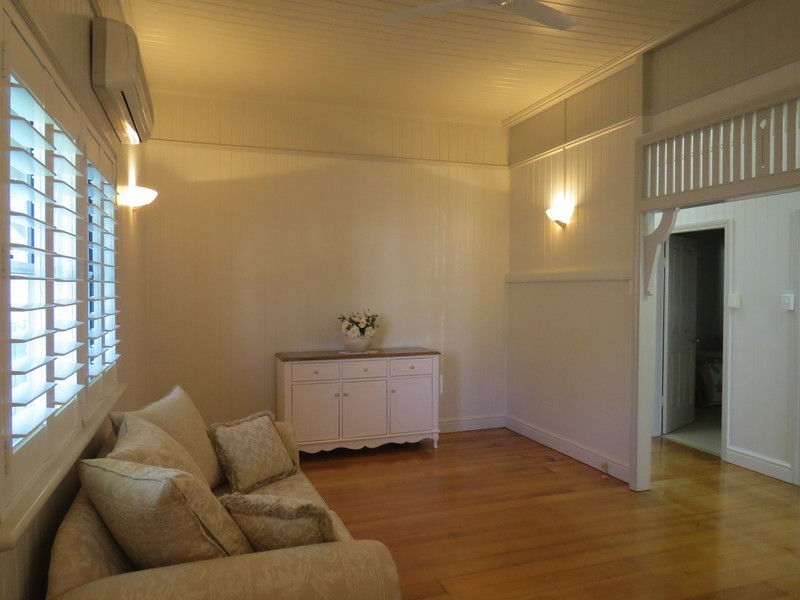 36 Brecknell Street, The Range QLD 4700