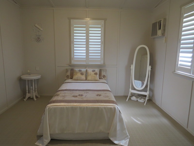 36 Brecknell Street, The Range QLD 4700