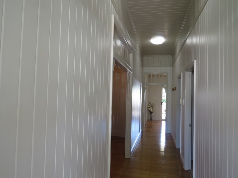 36 Brecknell Street, The Range QLD 4700
