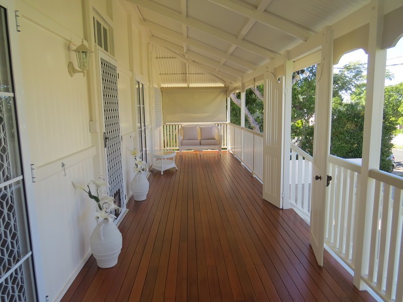 36 Brecknell Street, The Range QLD 4700