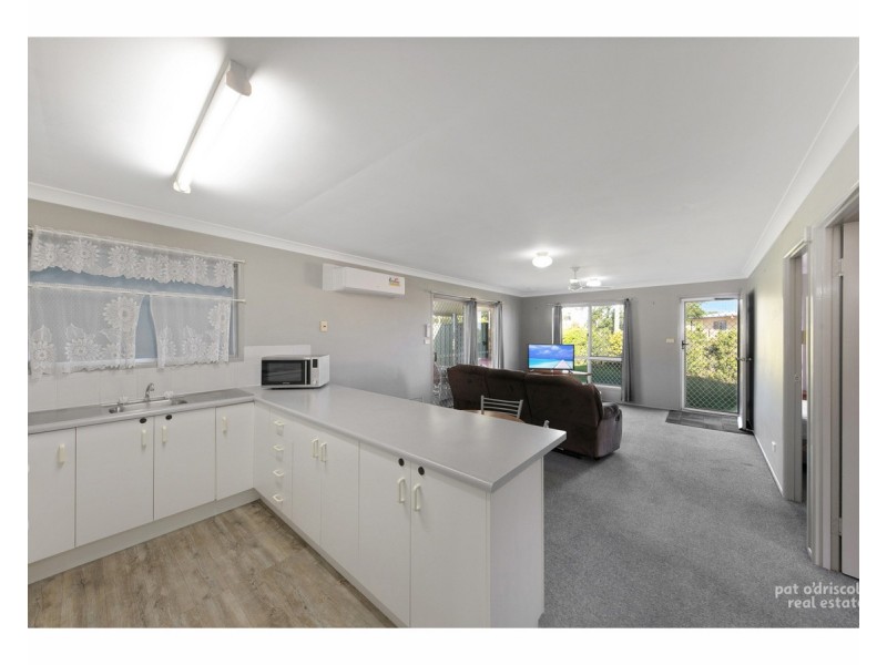 2/2 Walls Street, Norman Gardens QLD 4701