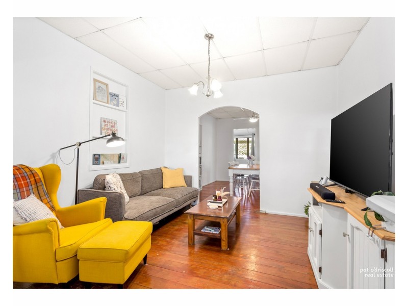 18 Ross Street, Allenstown QLD 4700