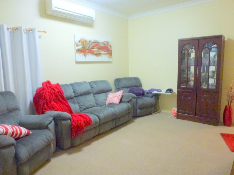 18 Parris Street, Park Avenue QLD 4701