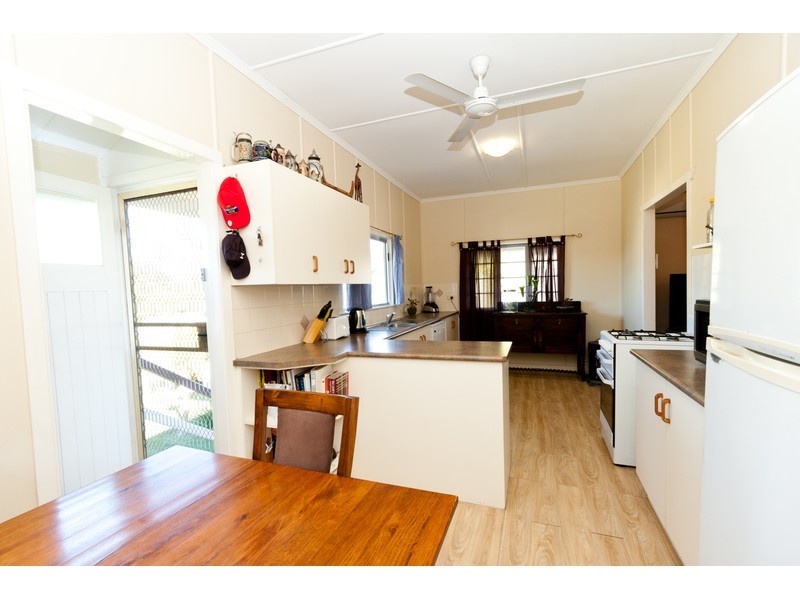 166 Elphinstone Street, Berserker QLD 4701