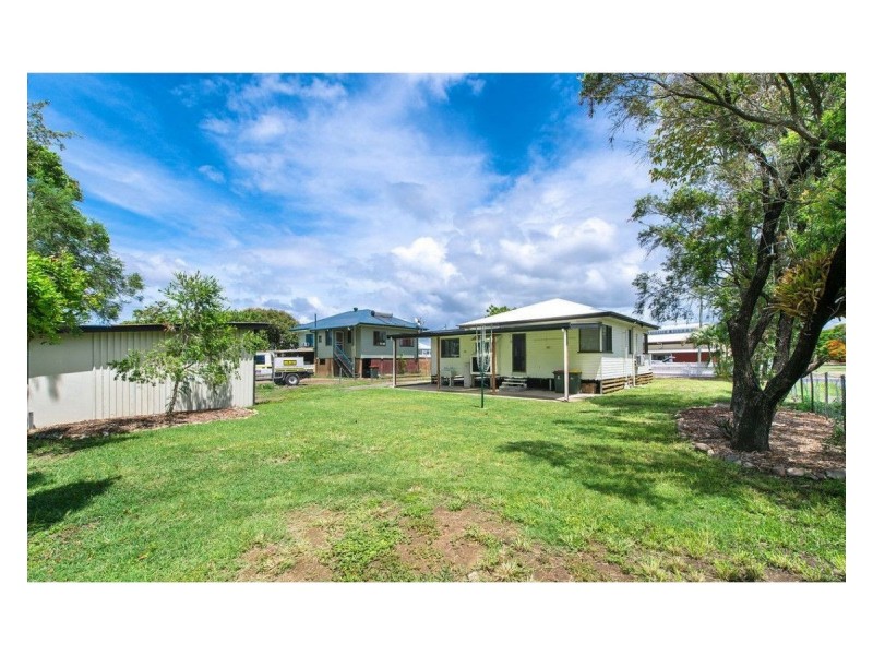 38 Tung Yeen Street, Park Avenue QLD 4701