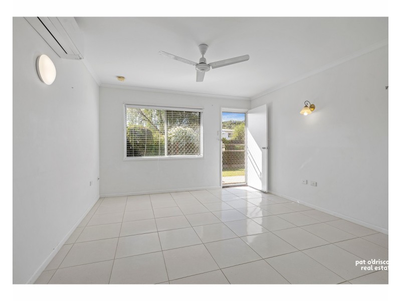 1/324 Pain Street, Koongal QLD 4701