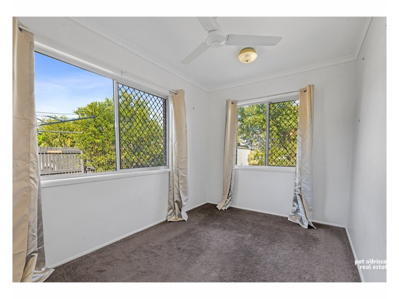 1/324 Pain Street, Koongal QLD 4701