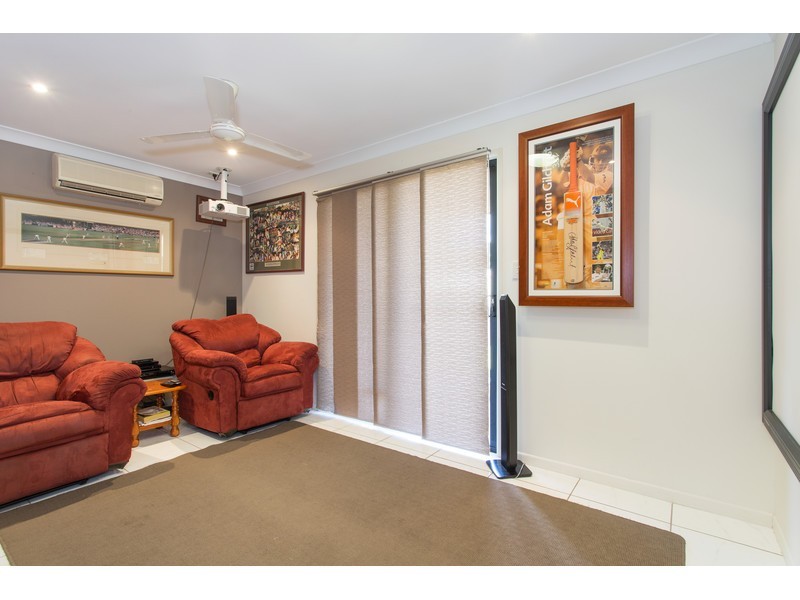 1 Goldfinch Drive, Parkhurst QLD 4702