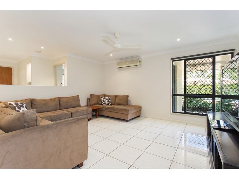 1 Goldfinch Drive, Parkhurst QLD 4702