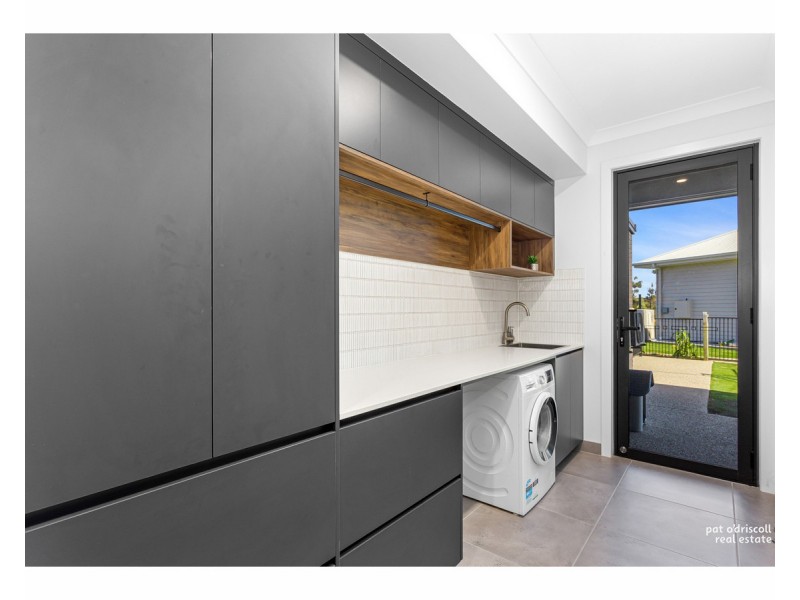 21A Riverside Drive, Parkhurst QLD 4702