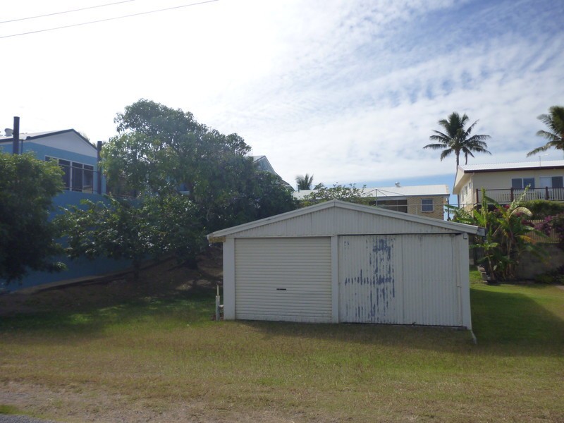 120 Schofield Parade, Keppel Sands QLD 4702