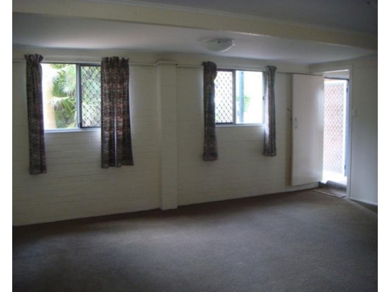 313 Mills Avenue, Frenchville QLD 4701