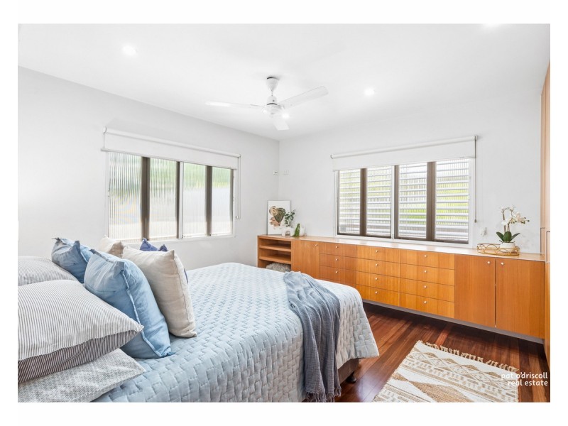 77 Brecknell Street, The Range QLD 4700