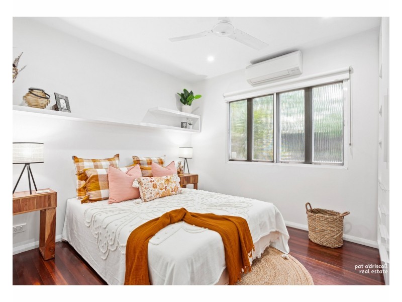77 Brecknell Street, The Range QLD 4700