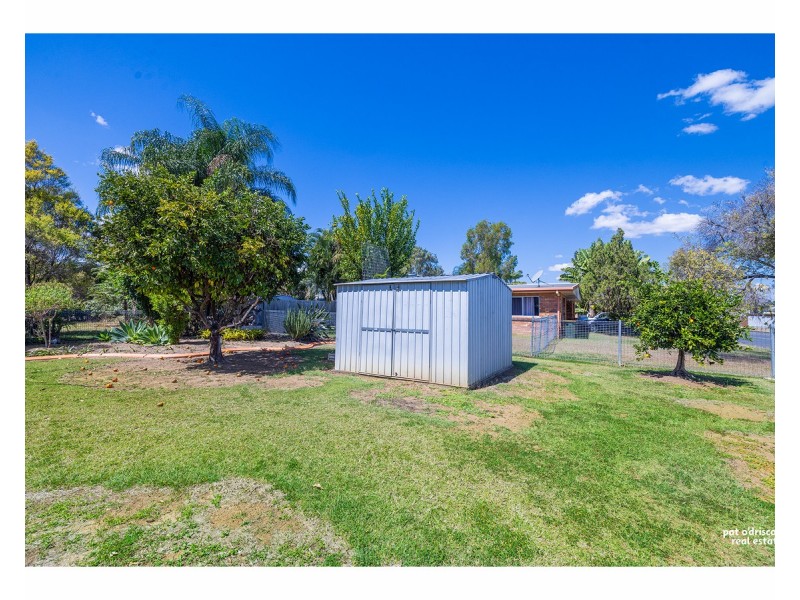 40 Twigg Street, Park Avenue QLD 4701