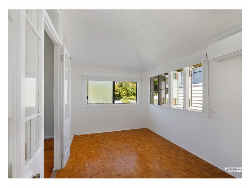 4 Corberry Street, The Range QLD 4700