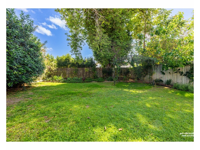 4 Corberry Street, The Range QLD 4700