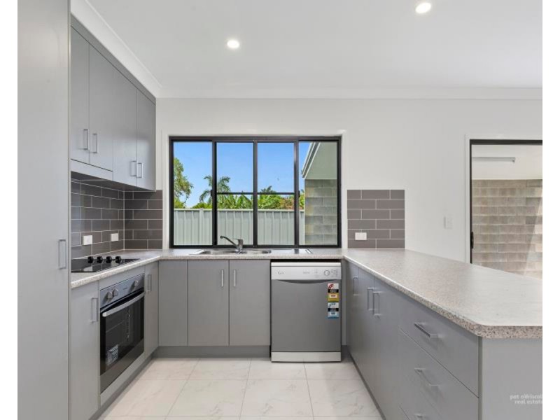 125a Main Street, Park Avenue QLD 4701