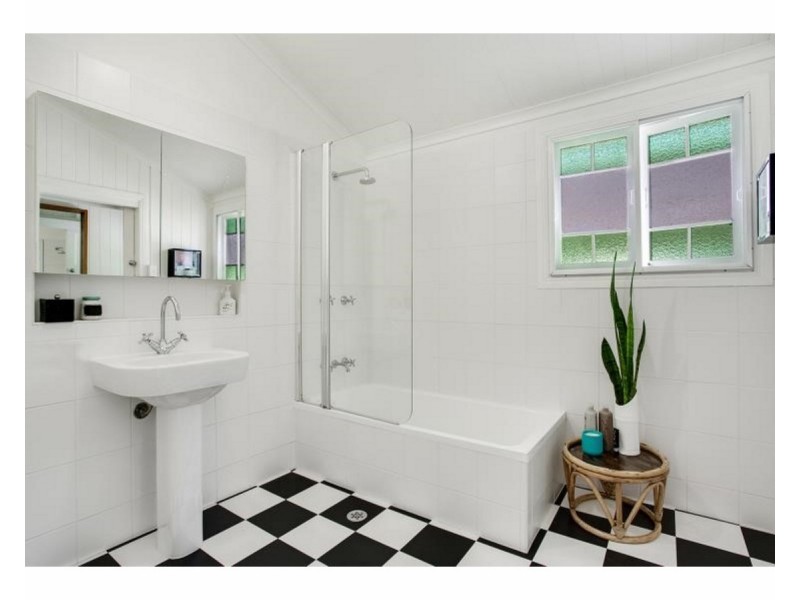 20 Gillespie Street, Wandal QLD 4700