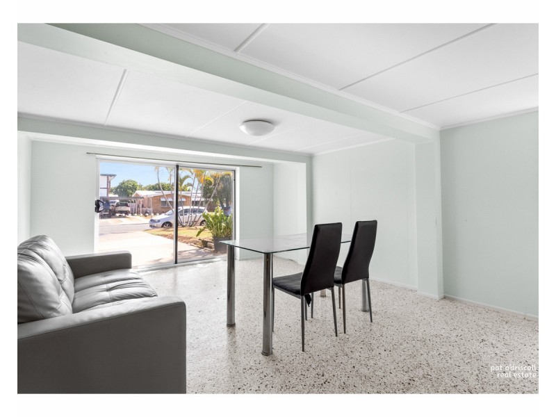 8 Kerr Street, Park Avenue QLD 4701