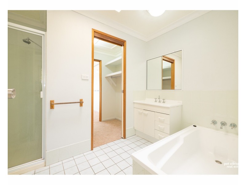 2/21 Macgregor Street, The Range QLD 4700