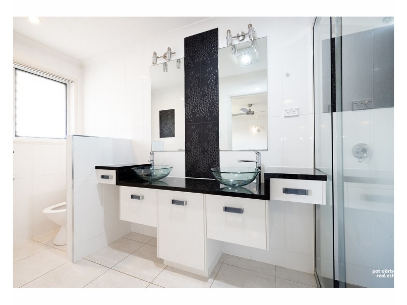 34 Jamie Crescent, Gracemere QLD 4702