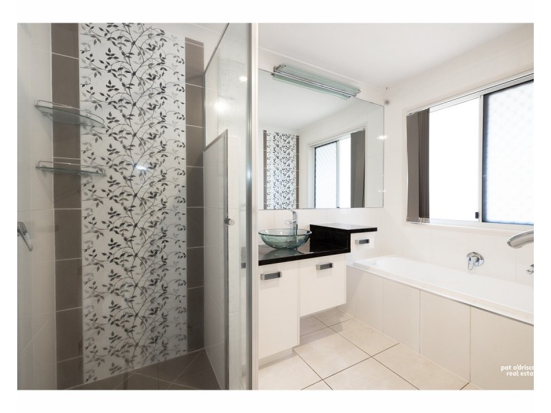 34 Jamie Crescent, Gracemere QLD 4702