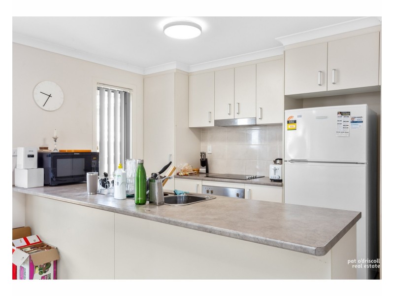2 Clint Close, Gracemere QLD 4702