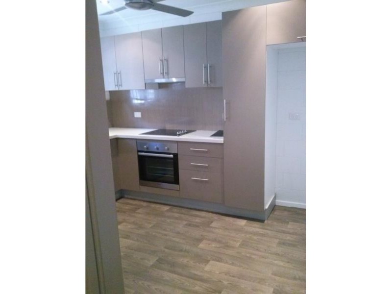 1/214 Campbell Street, Rockhampton City QLD 4700