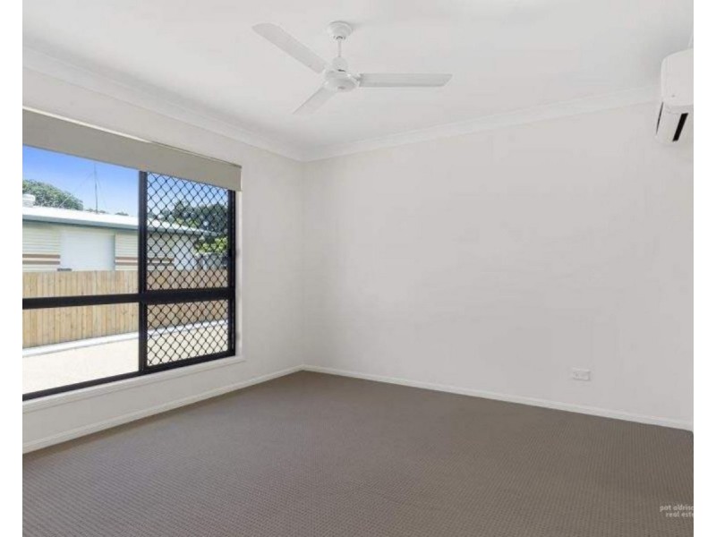 4/4 Glenmore Road, Park Avenue QLD 4701